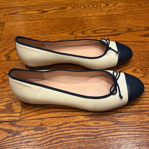J Crew Kiki ballet flats navy cream cap toe size 7.5 NWOB - Picture 4 of 9